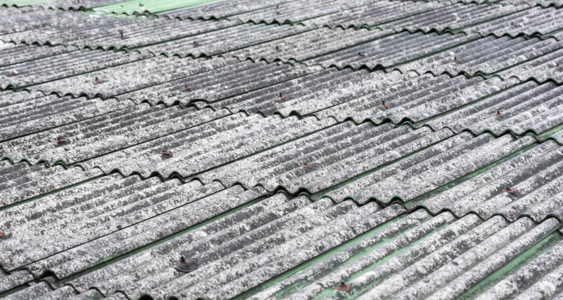 sostituzione-amianto-con-fotovoltaico-vantaggi-e-procedure